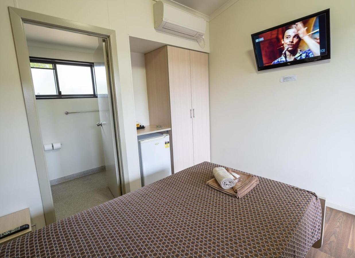 Pritchard Road Country Resort Emerald Luaran gambar